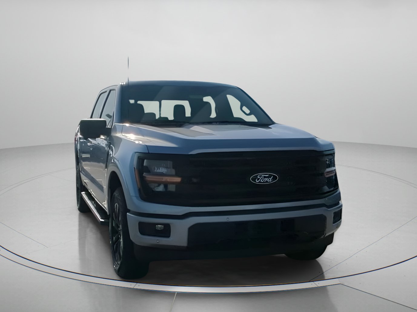 New 2026 Iconic Silver Metallic Ford XLT image 4