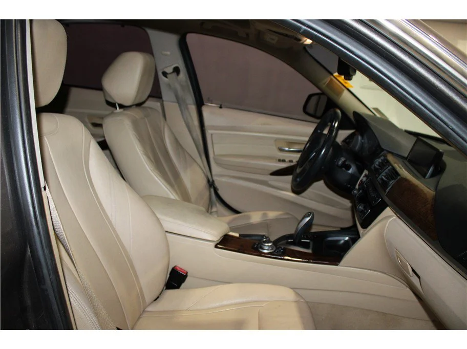 Used 2013 Brown BMW 328i xDrive image 24