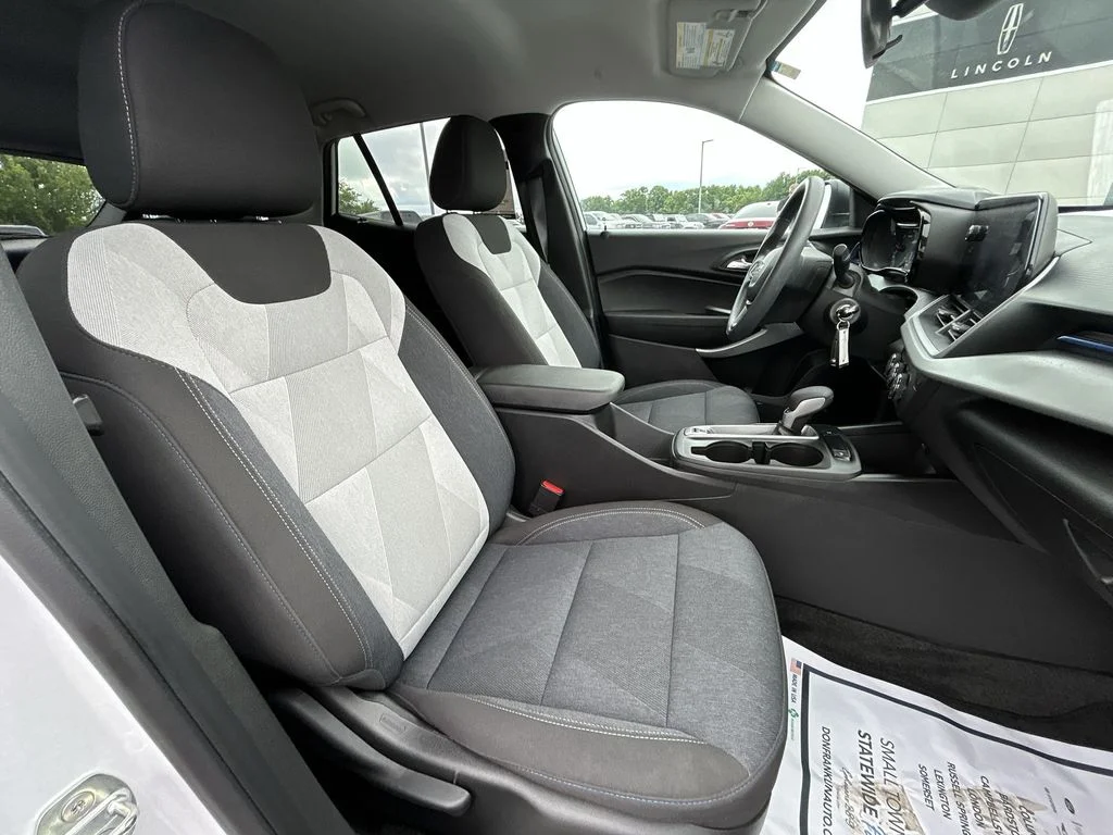 Used 2024 White Chevrolet LS image 29