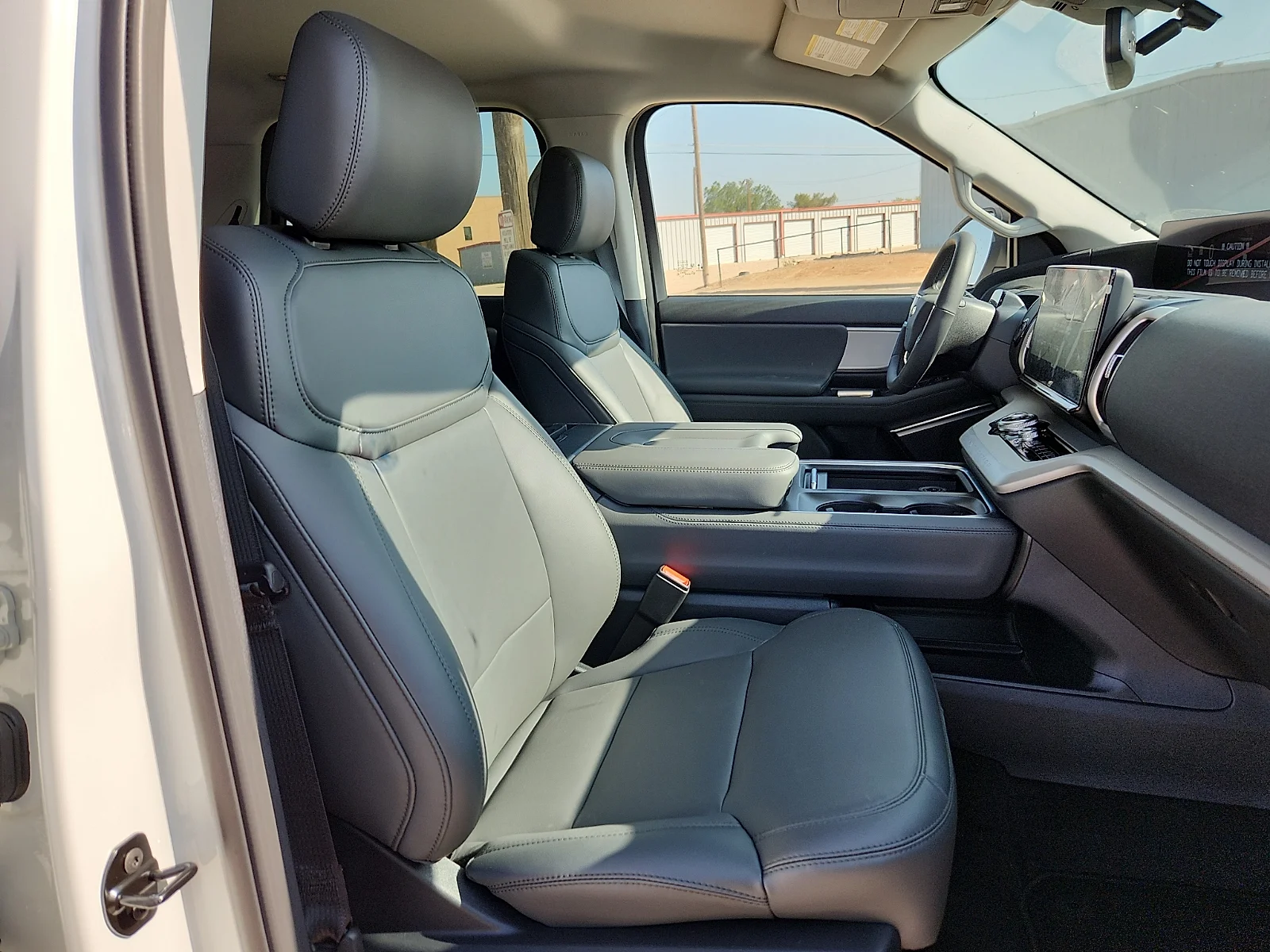 New 2027 Star White Metallic Tri-Coat Ford Active image 19