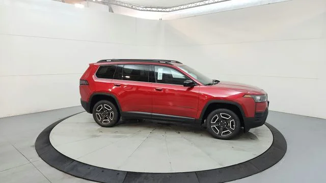 New 2026 Red Hot Pearl-Coat Exterior Paint Jeep Laredo image 11