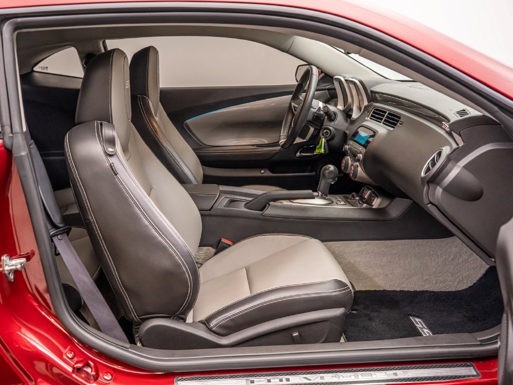 Used 2010 Red Jewel Tintcoat Chevrolet SS image 26