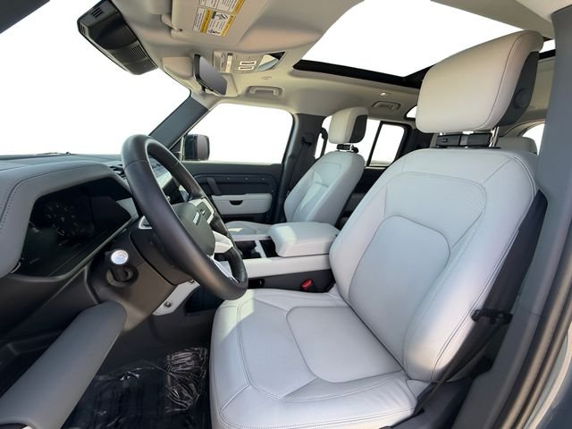 Certified Used 2026 Blue Land Rover X-Dynamic SE image 10