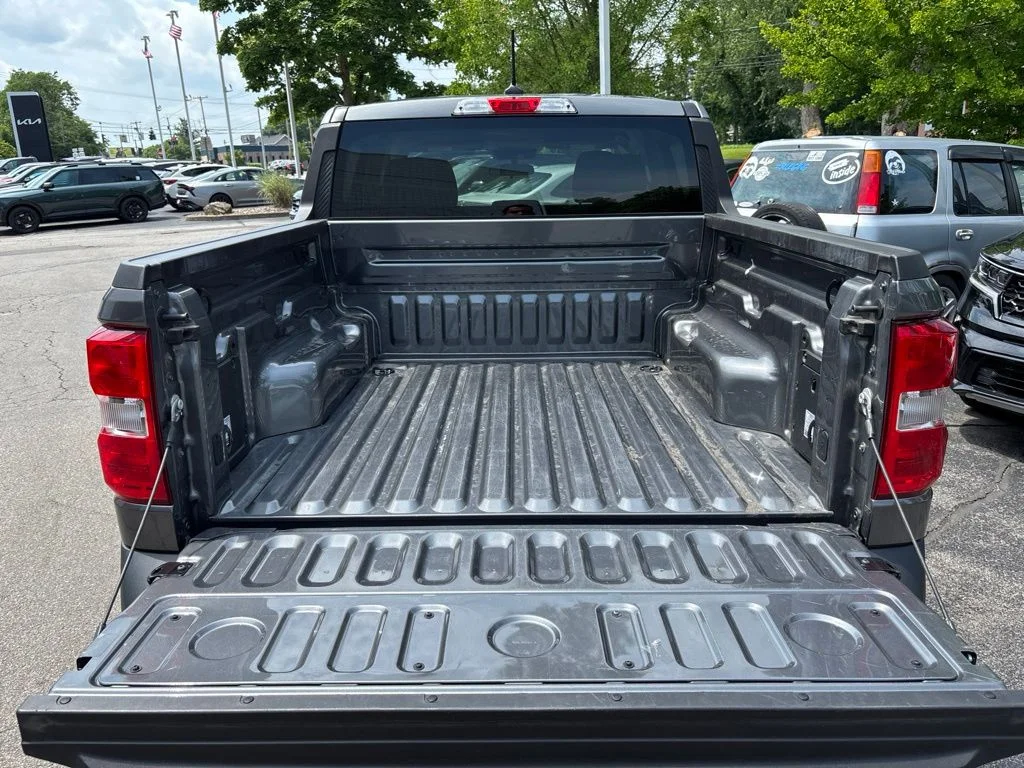 Used 2024 Gray Ford XLT image 12