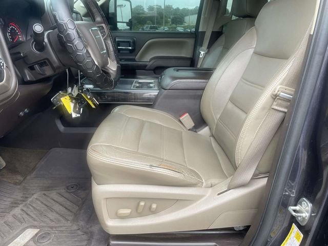 Used 2016 Silver GMC Denali image 10