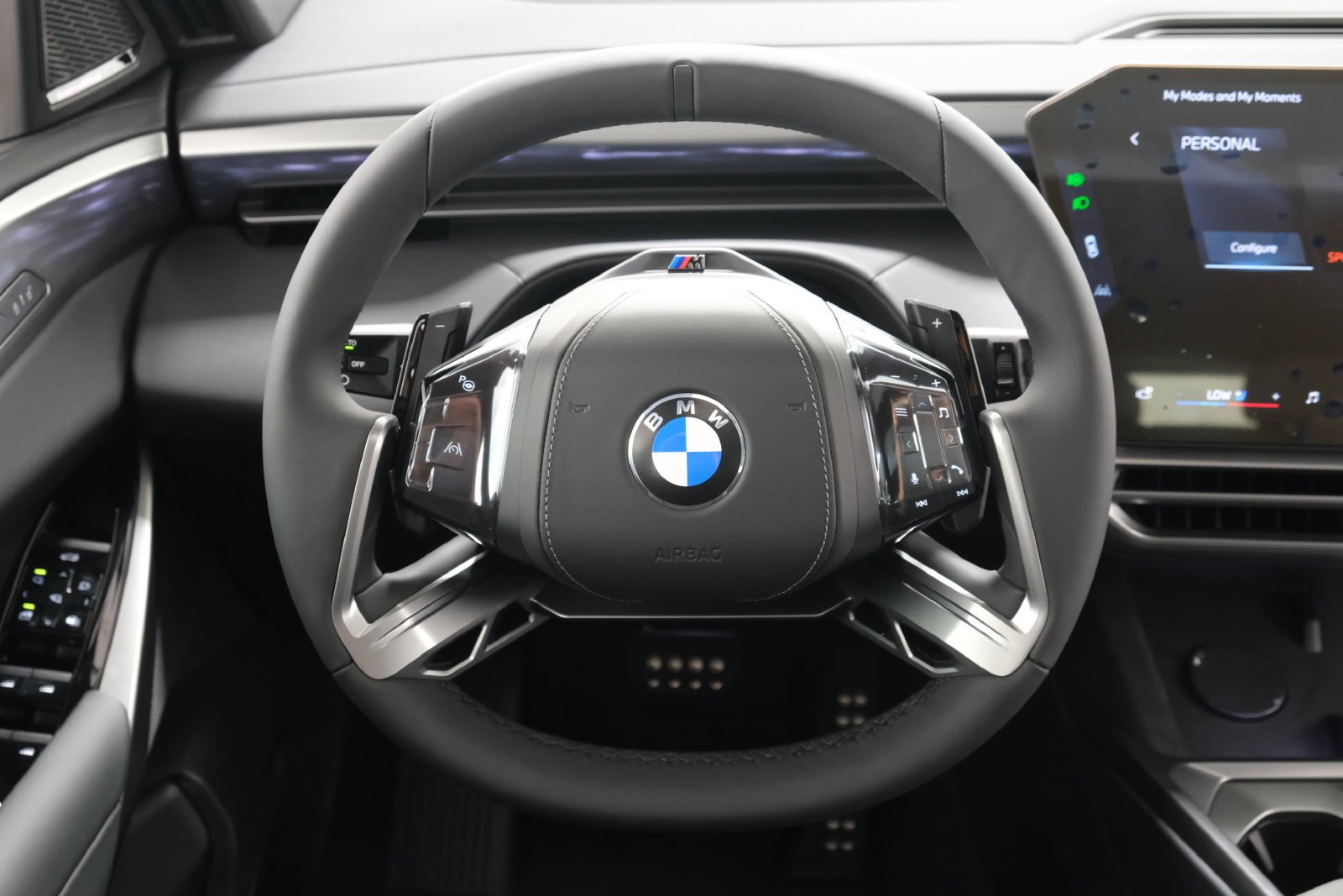 New 2027 Dravit Grey Metallic BMW  image 15