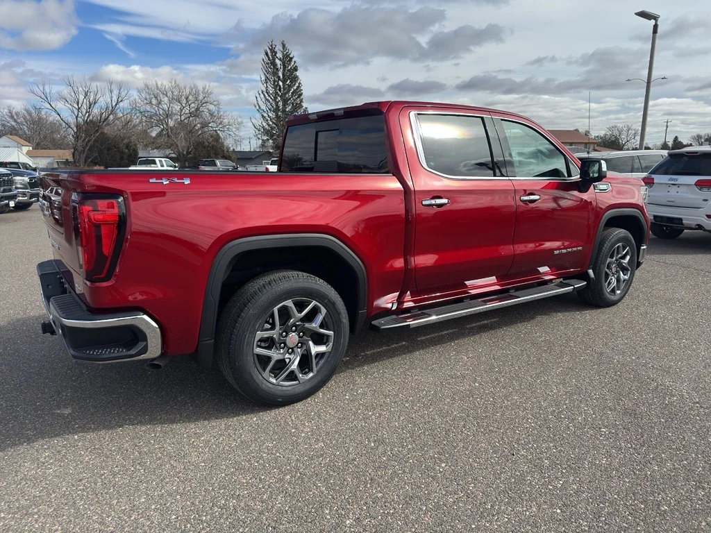 2026 GMC Sierra 1500 SLT - Photo 6
