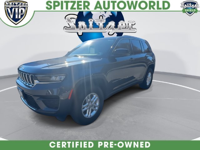 Used 2023 Gray Jeep Laredo image 7