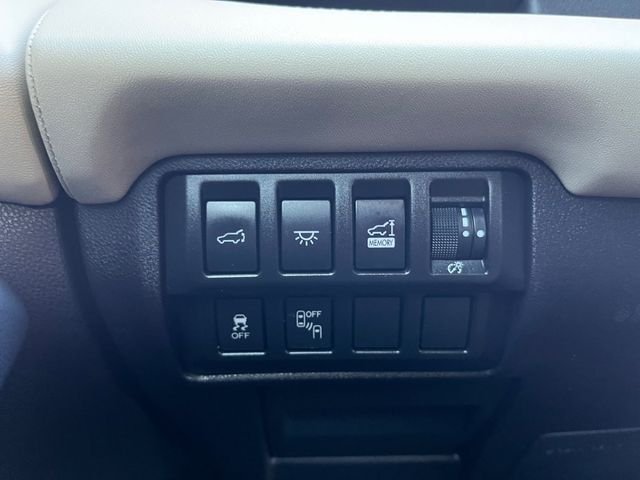 Used 2020 Gray Subaru Limited image 10