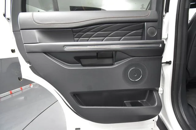 Used 2024 White Ford Platinum image 29