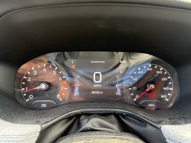Certified Used 2022 Silver Jeep Latitude image 11