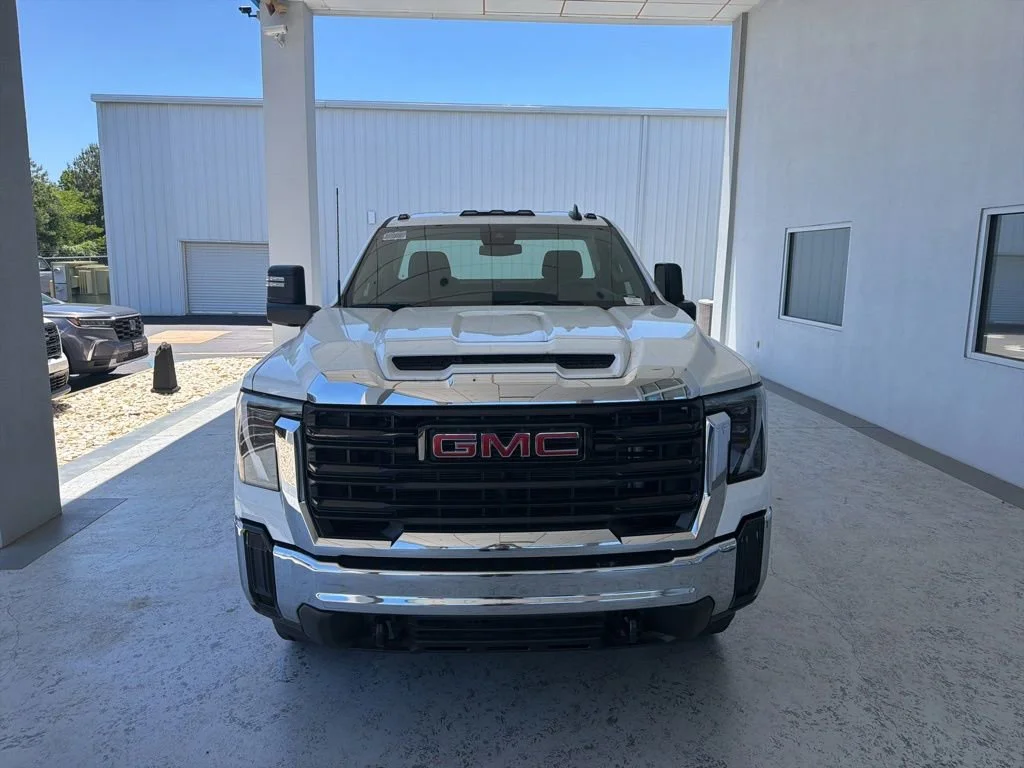 New 2025 Summit White GMC Pro image 2