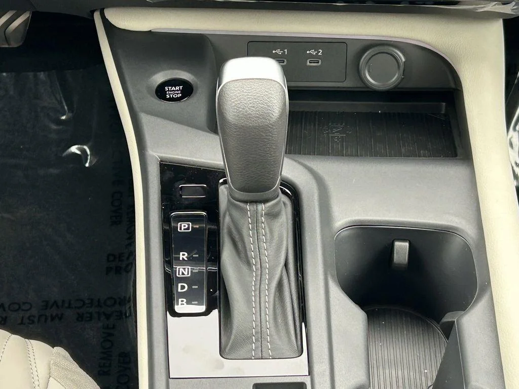 New 2026 IMPERIAL BRONZE Nissan SL image 17