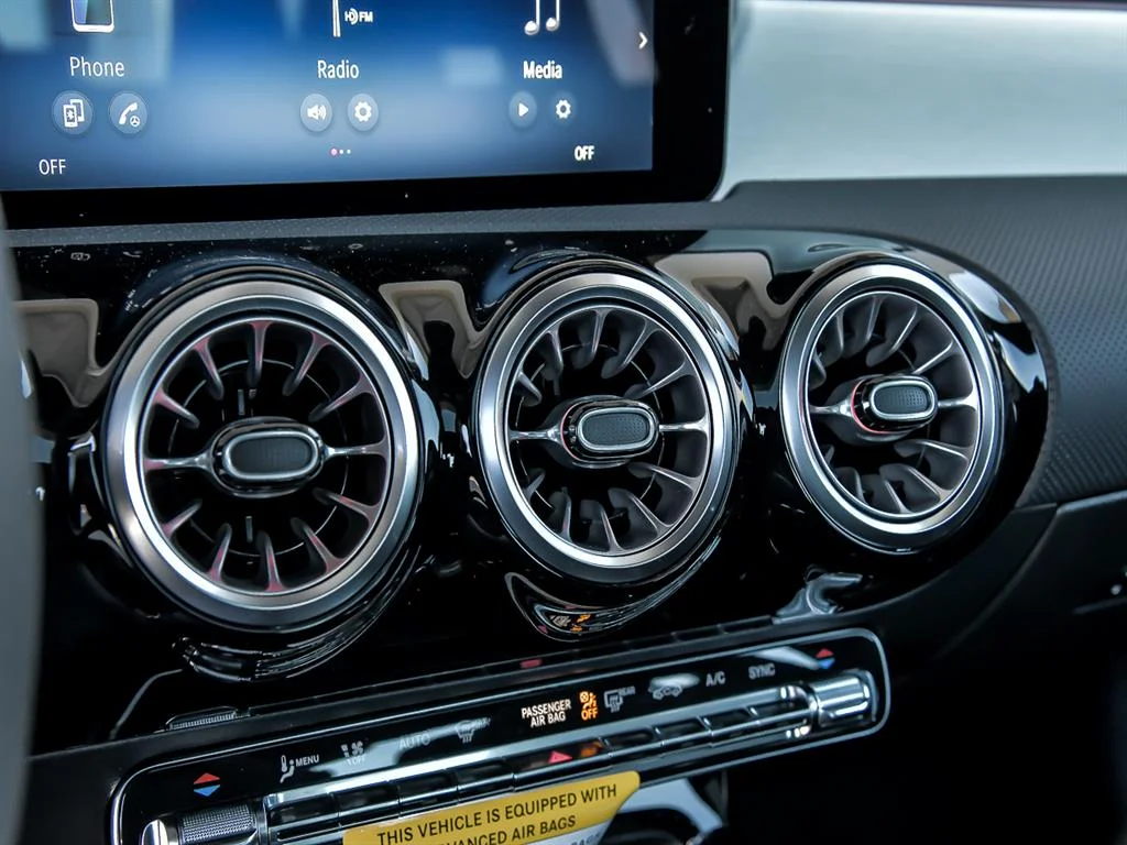 2025 Mercedes-Benz CLA CLA 250 - Photo 21