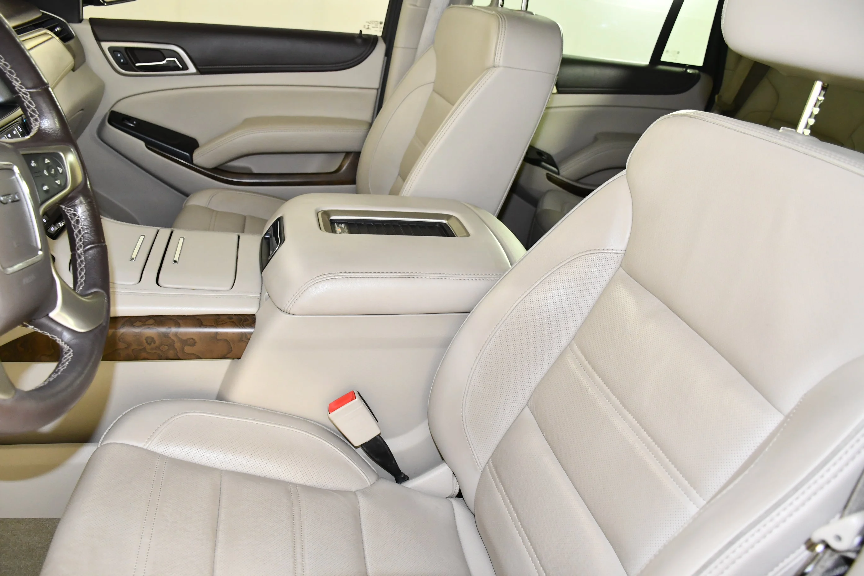 Used 2018 Onyx Black GMC Denali image 41