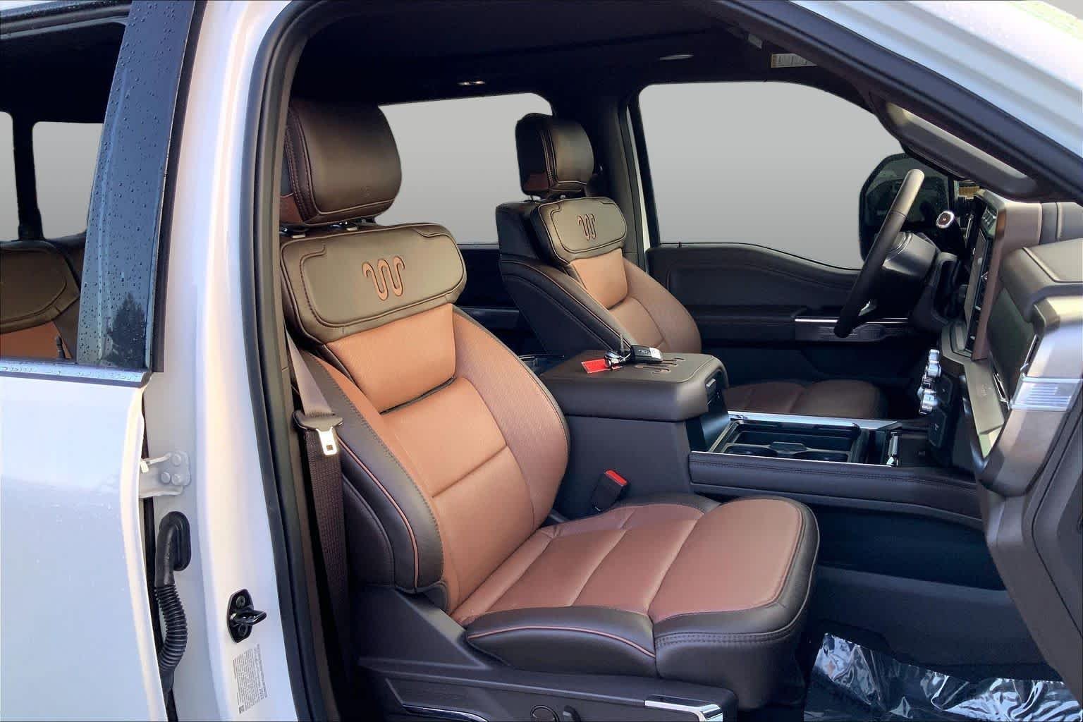 Used 2023 Star White Metallic Tri-Coat Ford King Ranch image 9