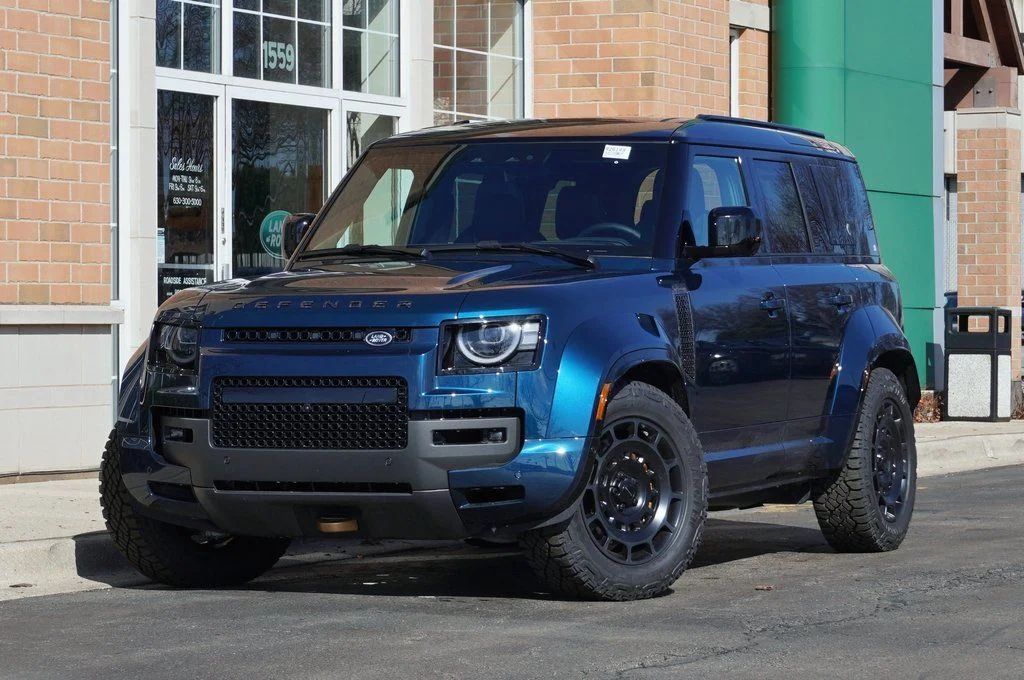 New 2026 Sargasso Blue Land Rover Octa image 1
