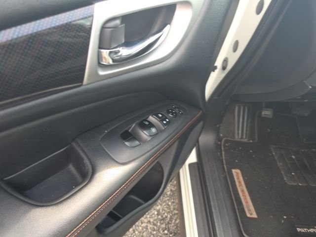 Used 2020 White Nissan SV image 10