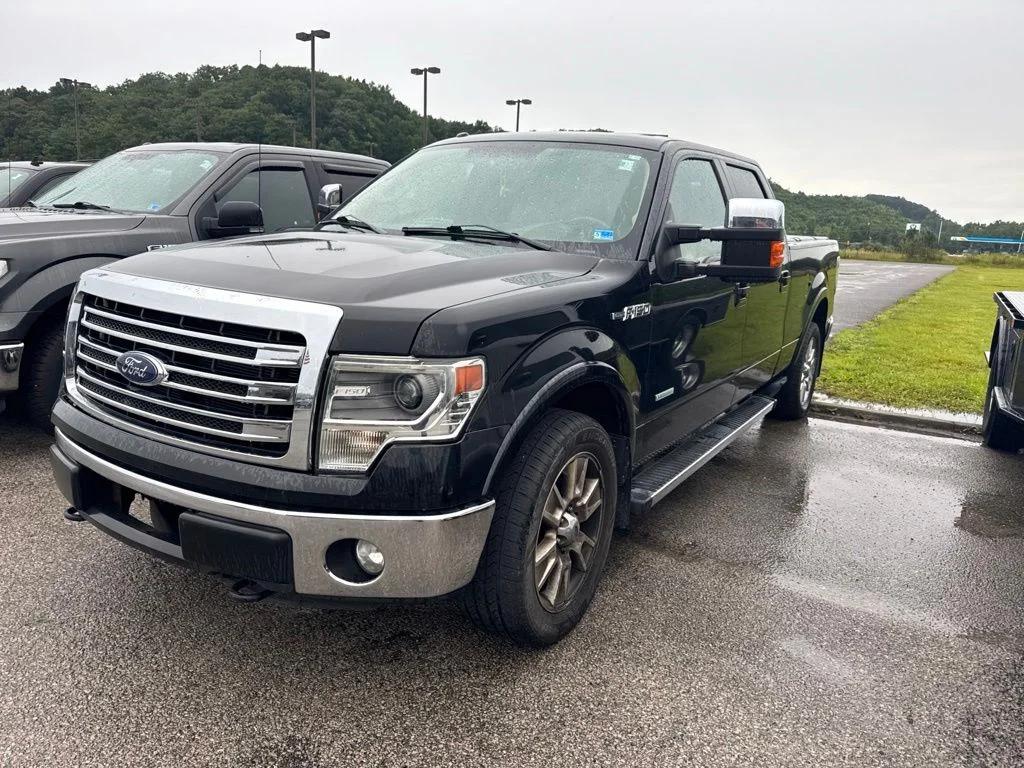 Used 2013 Tuxedo Black Metallic Ford Lariat image 3