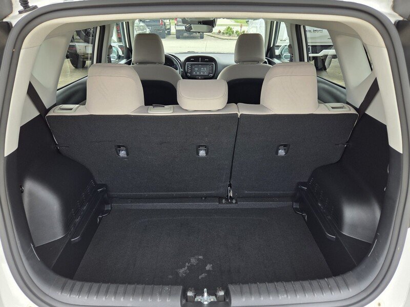 Certified Used 2020 Snow White Pearl KIA S IVT image 15