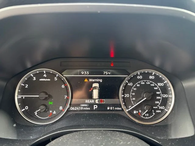 Used 2024 White Diamond Mitsubishi SE image 9