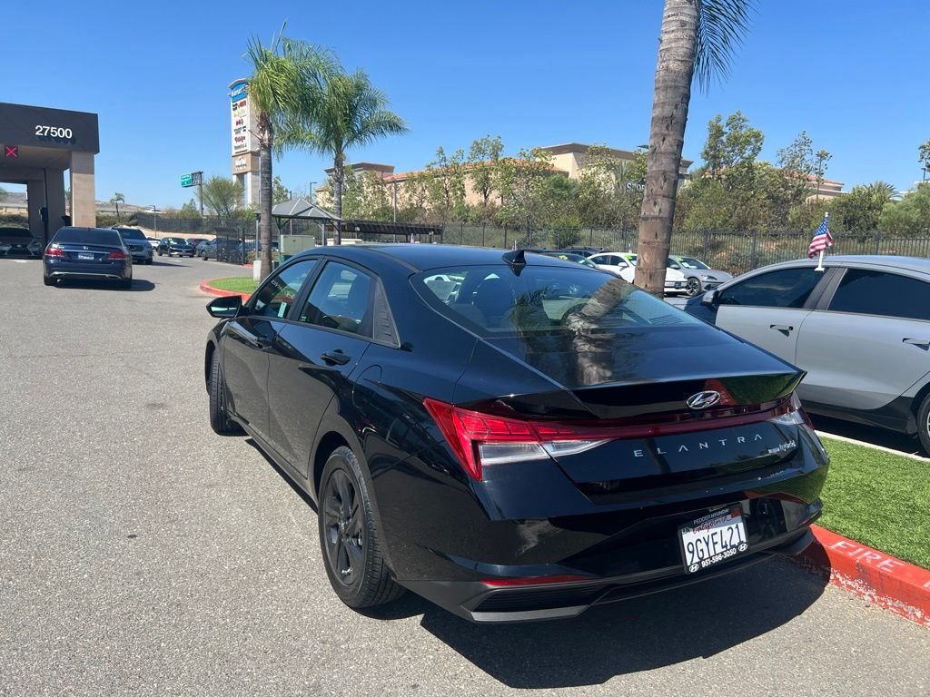 Certified Used 2023 Black Hyundai Blue image 6