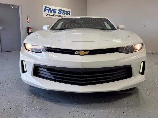 Used 2016 White Chevrolet 2LT image 12