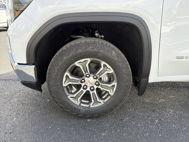 New 2026 Summit White GMC SLE image 33