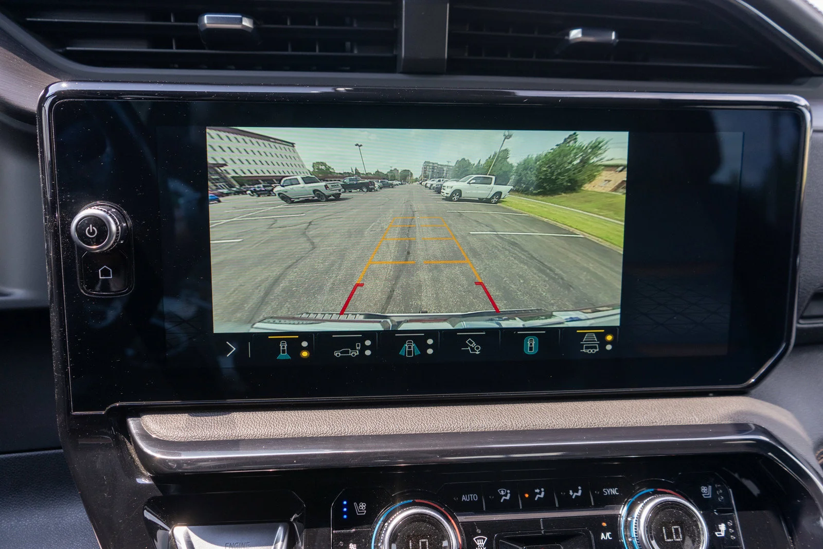 Used 2023 Summit White GMC AT4 image 20