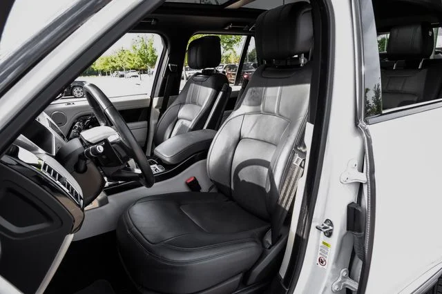 Used 2019 White Land Rover 5.0L V8 Supercharged image 43