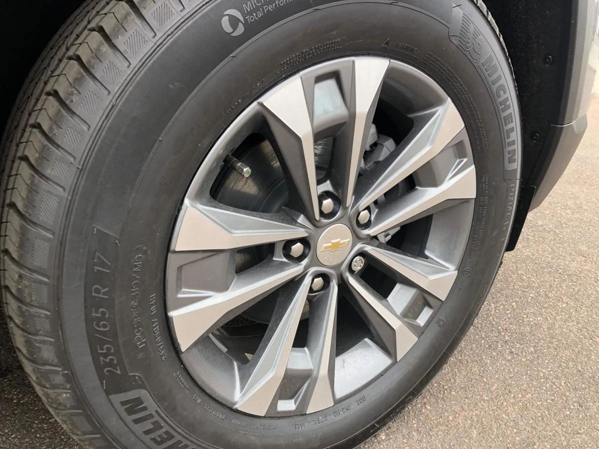 New 2026 Grey Chevrolet Awd 4dr Lt 2lt image 9