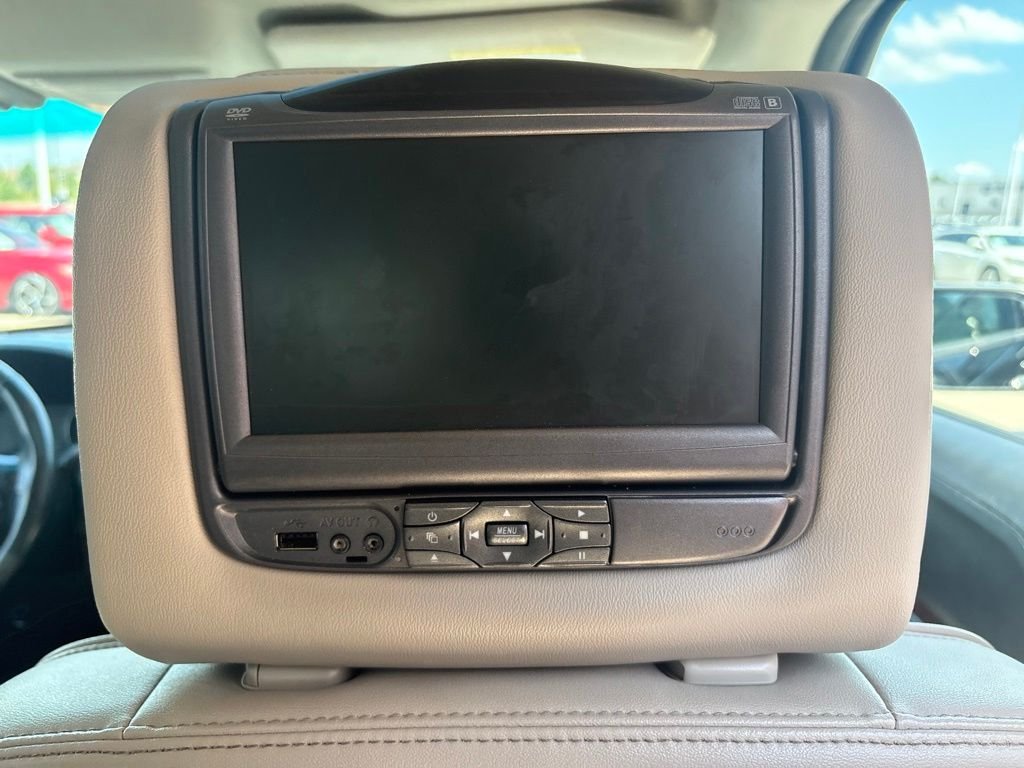 Used 2016 Black Ford Platinum image 37