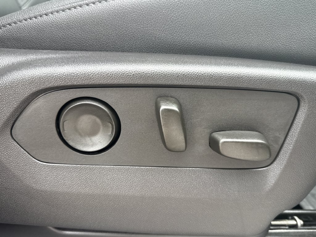 2024 GMC Sierra 1500 SLT - Photo 20