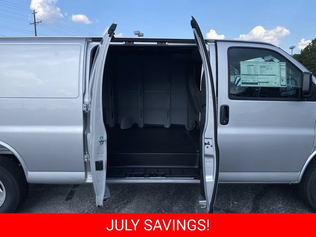 2025 Chevrolet Express Cargo Work Van - Photo 24