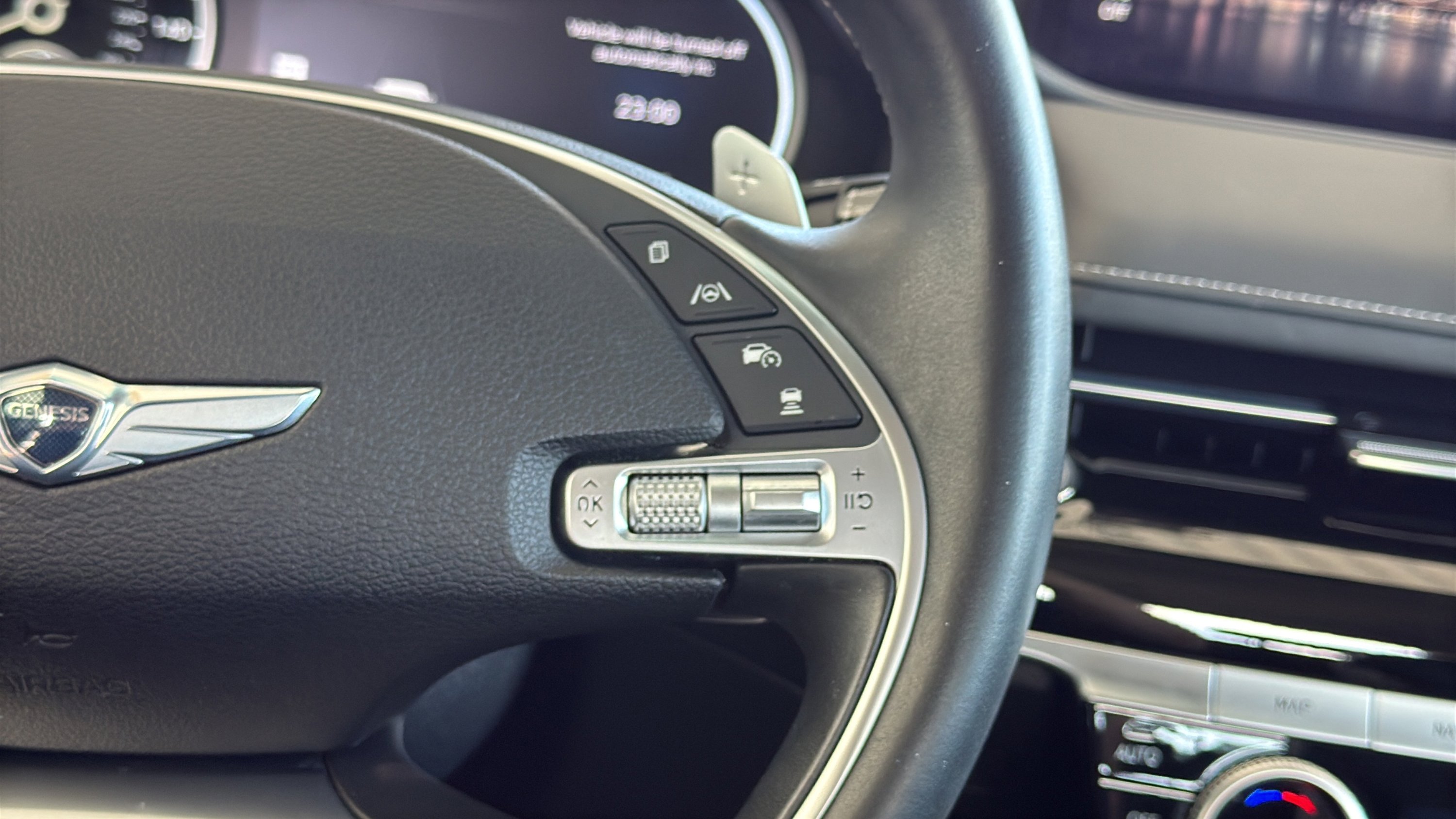 Used 2023 Savile Silver Genesis 2.5T image 33