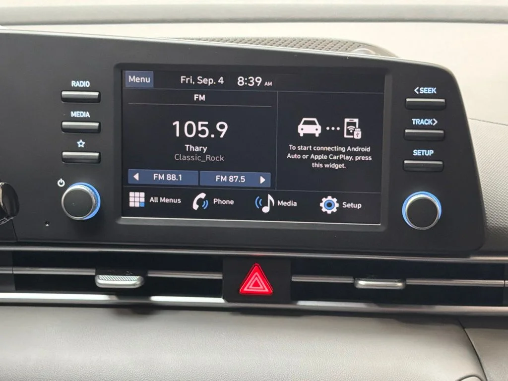 New 2026 Ecotronic Gray Hyundai SE image 15