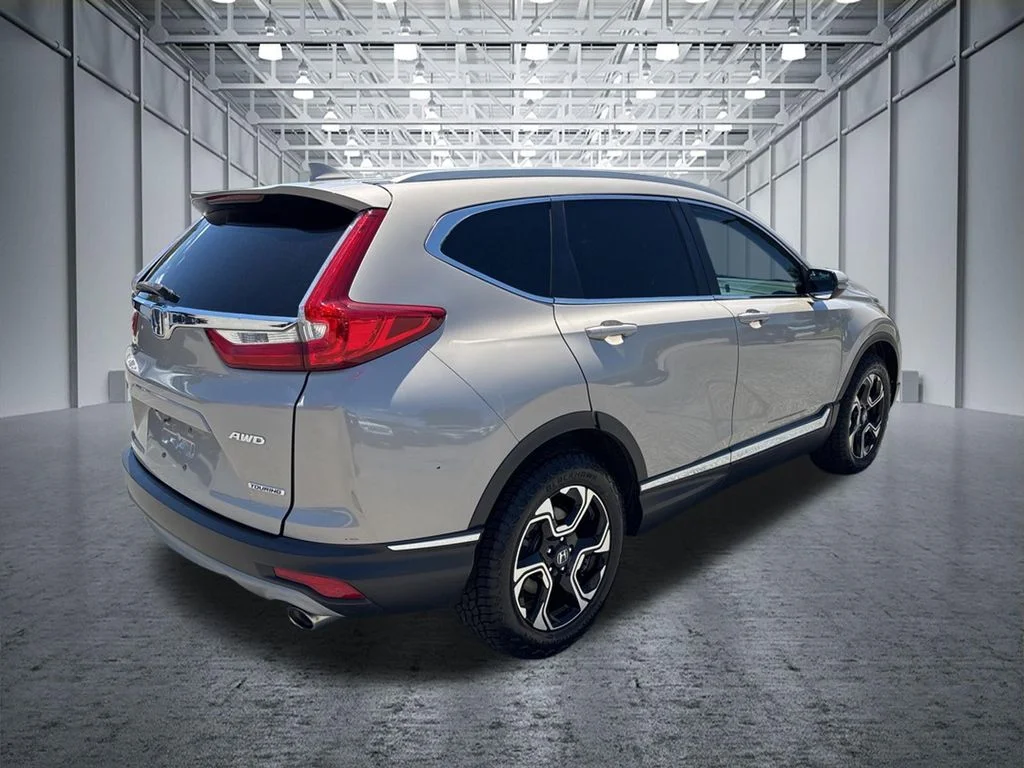 Used 2017 Sandstorm Metallic Honda Touring image 5