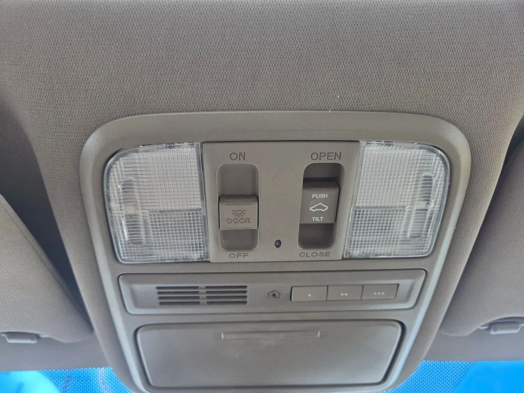 Used 2012 Gray Honda EX-L image 18