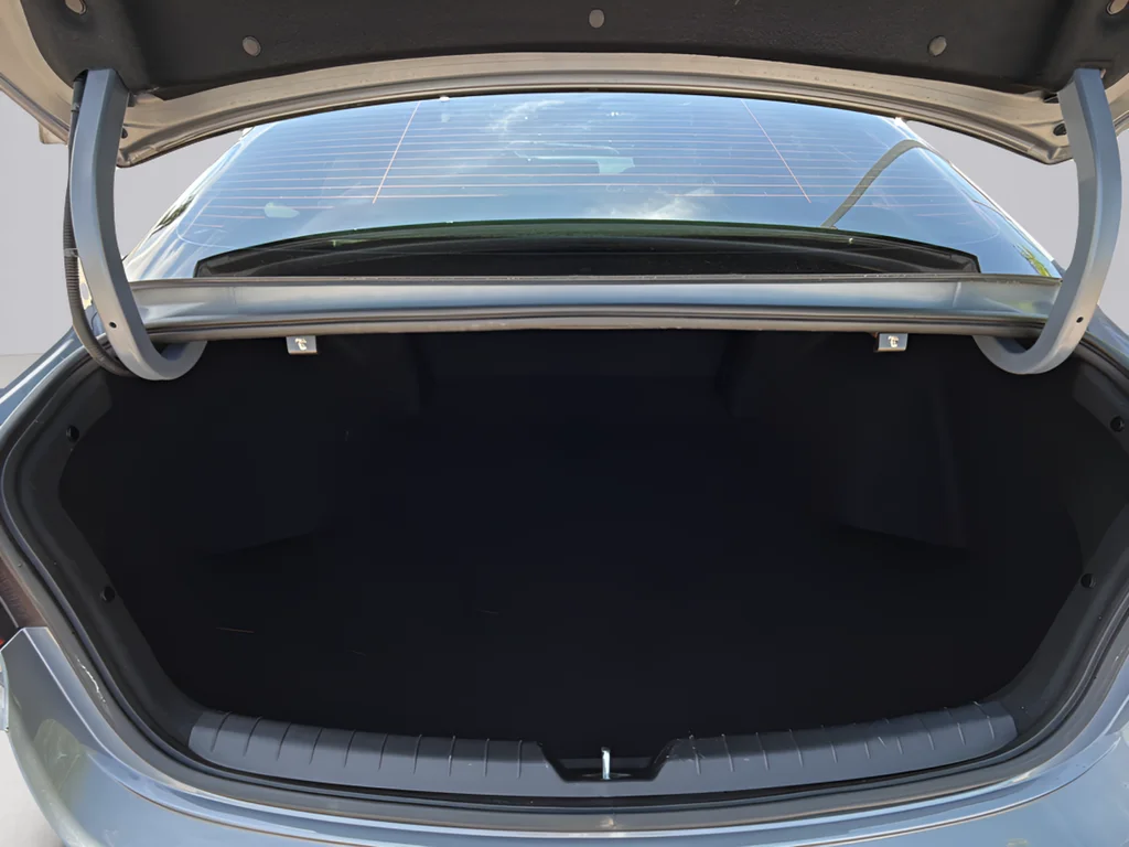 2023 Kia K5 EX - Photo 23