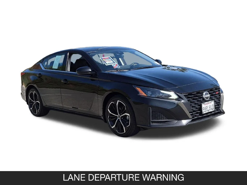 Used 2023 Black Nissan 2.5 SR image 2