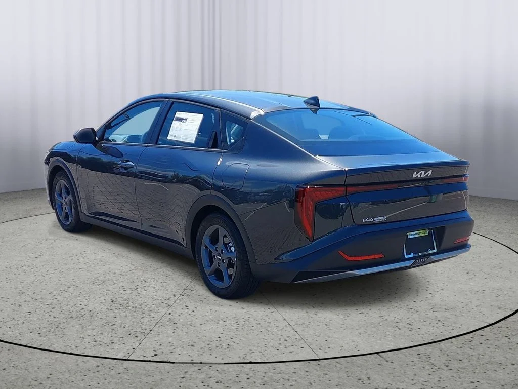 Used 2025 Gray Kia LXS image 5