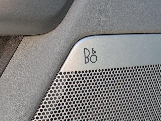 Used 2023  Ford XL image 19
