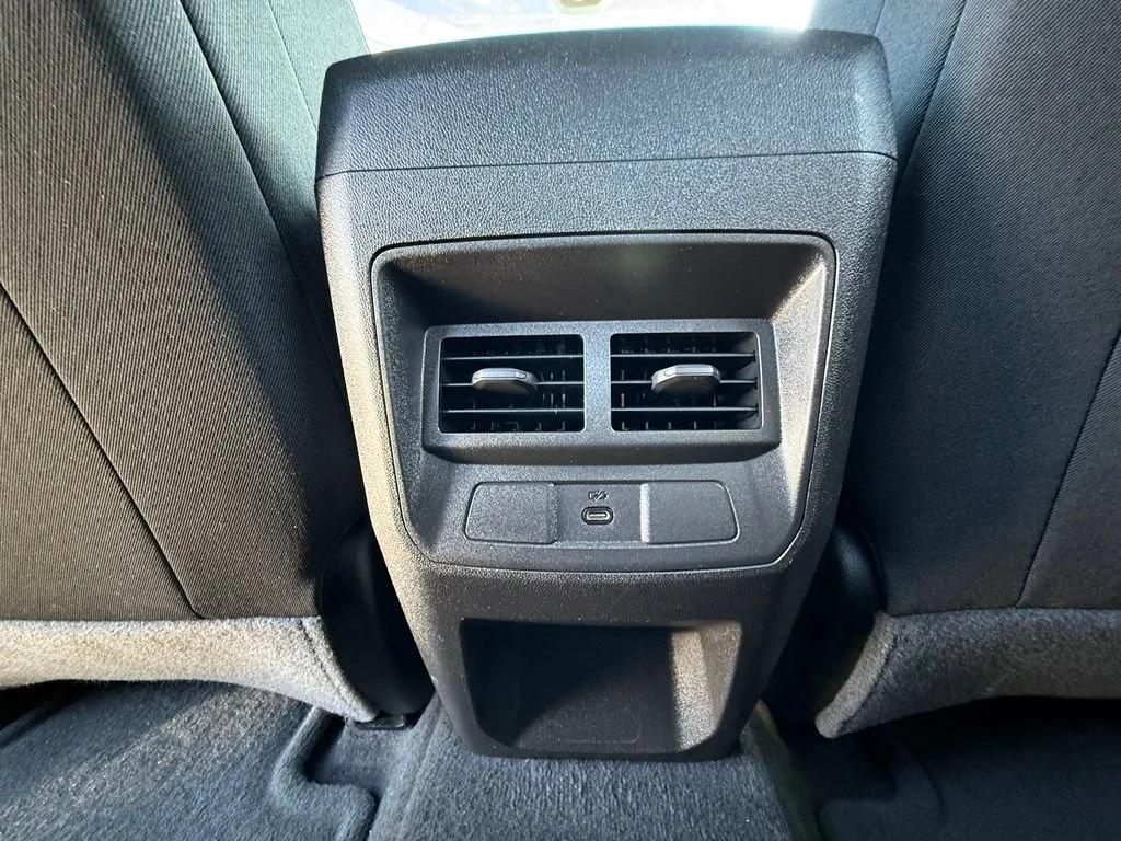 Used 2026 Onyx Black GMC Elevation image 32