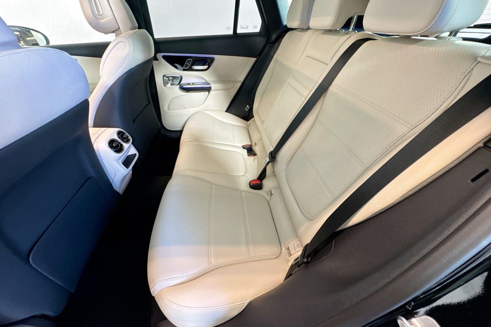 New 2026 Black Mercedes-Benz GLC 300 image 22