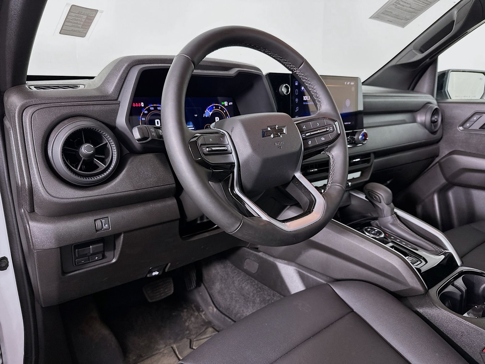 Used 2026 Summit White Chevrolet Trail Boss image 10