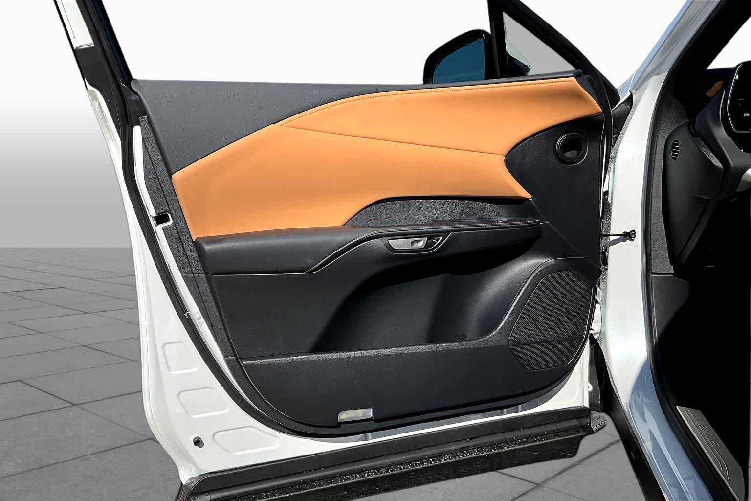 New 2026 Eminent White Pearl Lexus PREMIUM image 10