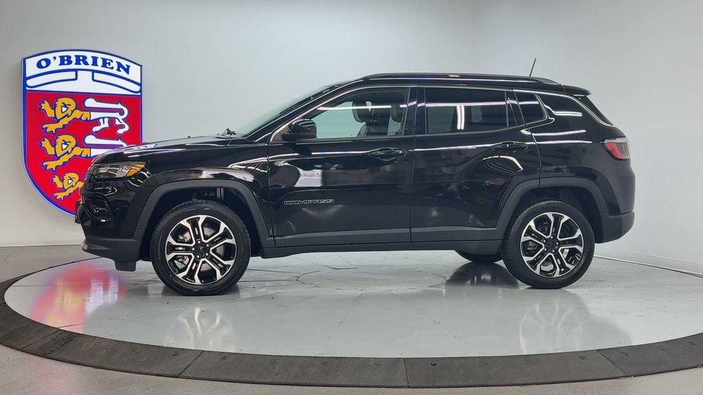 Used 2023 Diamond Black Jeep Limited image 7