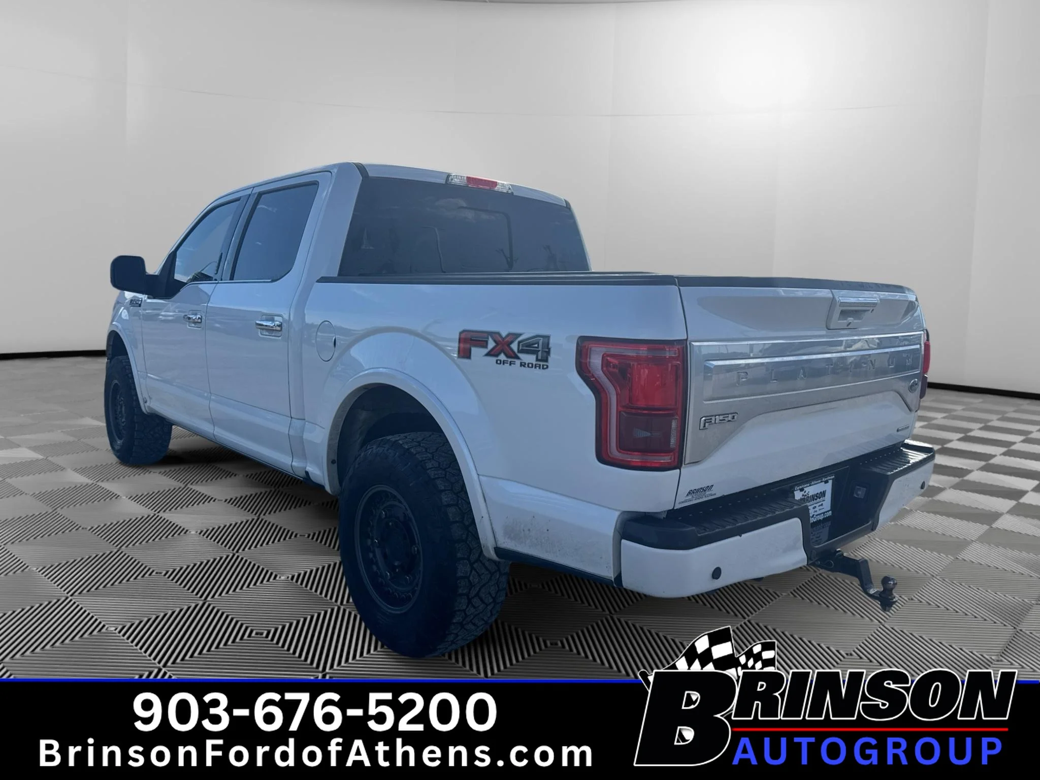 Used 2015 White Platinum Metallic Tri-Coat Ford Platinum image 7