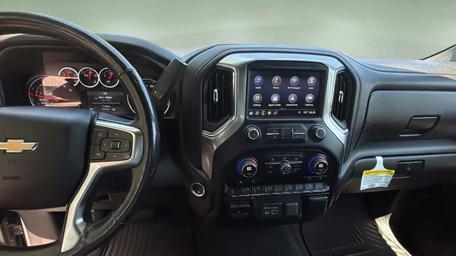 Used 2019 SATIN STEEL METALLIC Chevrolet LT image 10