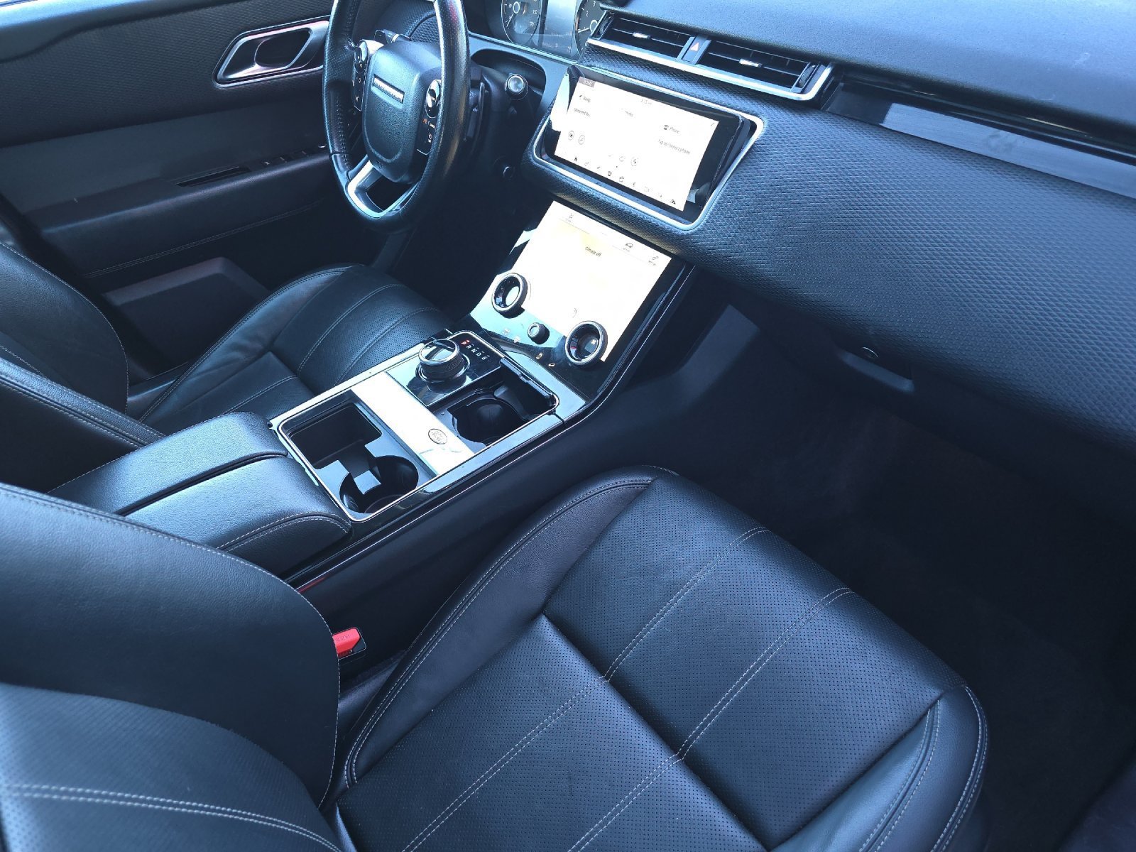 Used 2020 Black Land Rover S image 16